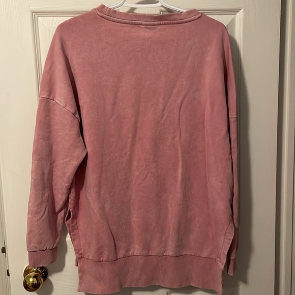 Thick pink long sleeved crew neck sweater from reebok - Picture 2 of 2